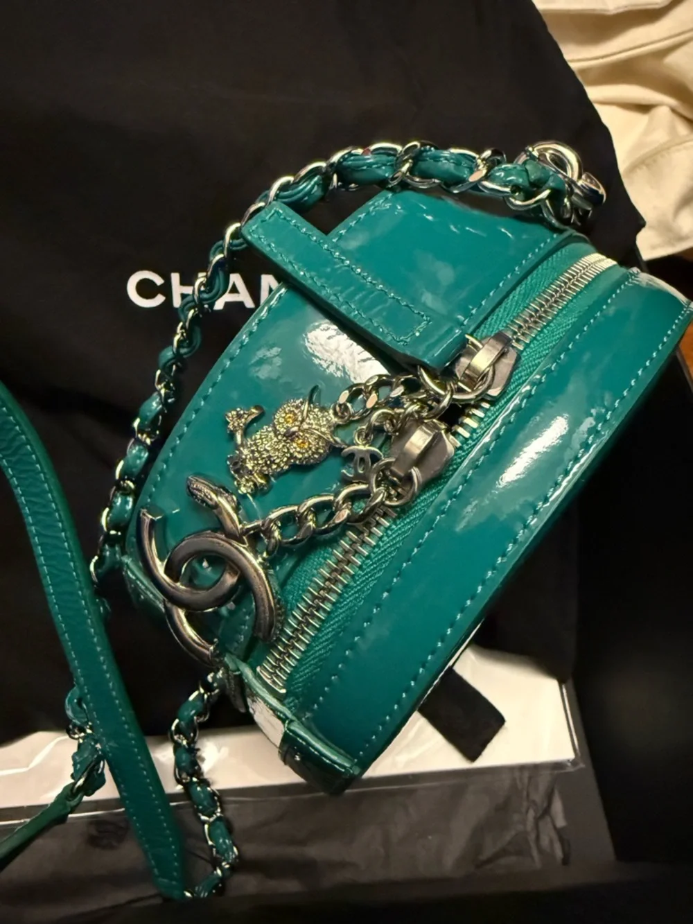 CHANEL ROUND AS EARTH GREEN PATENT LEATHER BAG